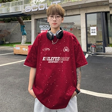 酒红色