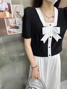 「现货」  高级简约 夏款 小衫半身裙两件套图片