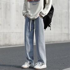 浅蓝色