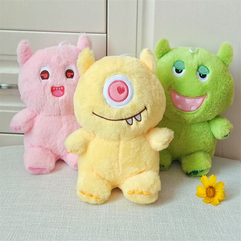 怪兽，米亚毛绒玩具厂