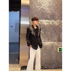 春秋高级感轻奢立体绣花休闲西服外套男痞帅演出西装潮流~XZ333，男装西服套装，星座601-1