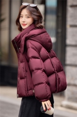 短款羽绒服女冬季2025新款小个子高端品牌时尚宽松白鸭绒连帽外套，女装羽绒服，靓衣阁