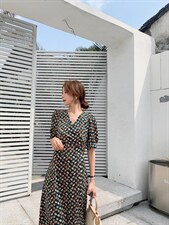 夏季新款连衣裙，女装连衣裙，早颜