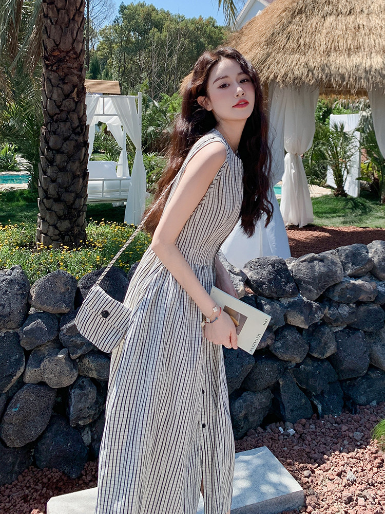 简单大方竖条纹收腰显瘦无袖连衣裙女2025夏韩系洋气单排扣背心裙,女装连衣裙,欧米莱