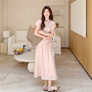 粉色设计感衬衫套装裙女2025夏季新款温柔系穿搭气质半身裙两件套图片