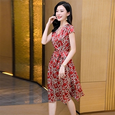 杭州重磅真丝连衣裙女夏2025新款气质V领系带收腰印花真丝裙子，女装连衣裙，阿舍尔精品