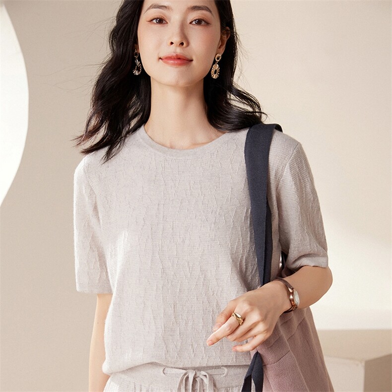 2025春秋新款羊绒衫女100纯山羊绒轻奢高端减龄通勤纯色针织衫,女装T恤,绒歆坊