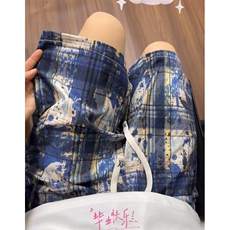 蓝色