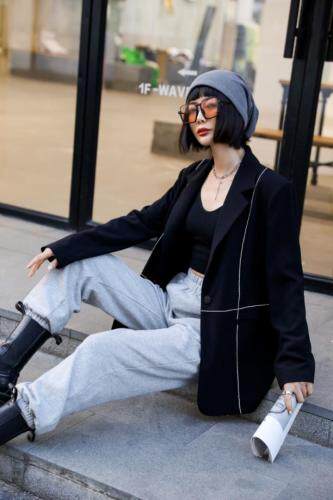 现货：春款，亮钻黑色西装外套，女装西装，锦华秀逸