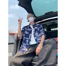藏青色