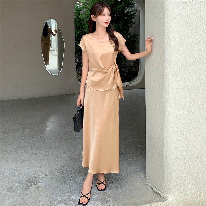 2024年夏季新款圆领时尚舒适飘逸裙子两件套,女装连衣裙,超帛