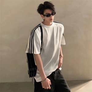 抖音得物高品质二开240克宽松纯棉美式潮牌三条杠织带短袖T恤图片