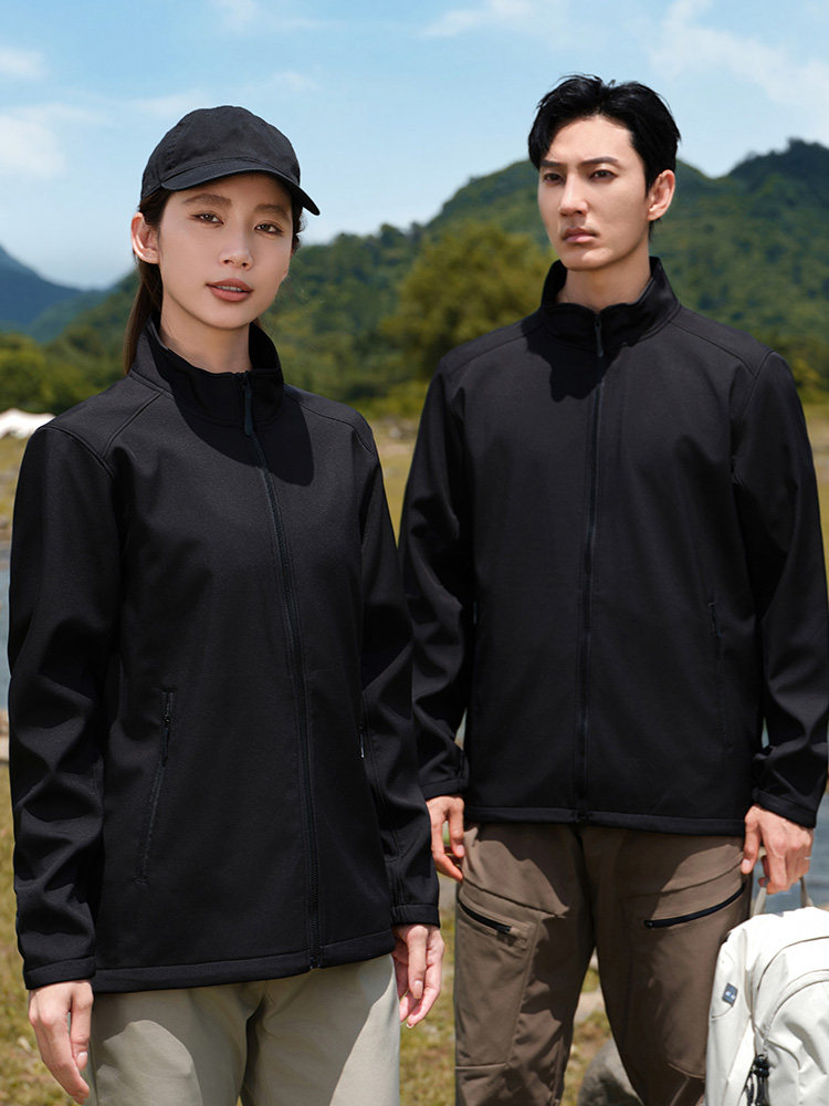 春秋季休闲拉链连帽长袖外穿男女通用软壳立领冲锋衣，男装夹克，衫都服饰