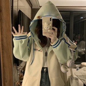 C949-P100 学院风棒球服外套少女春秋2025新款初中高中学生宽松图片