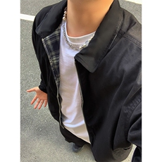 黑色