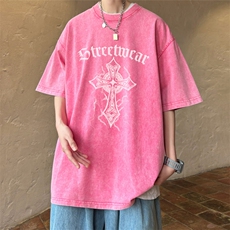 玫红色