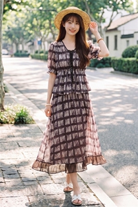 时尚休闲格纹显瘦系带上衣木耳边半裙超仙两件套女图片