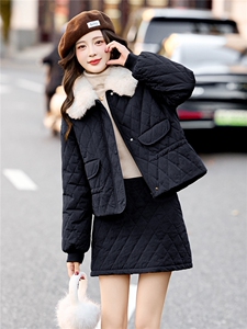 复古菱格羽绒服套装裙女2025冬季新款超好看气质毛领收腰两件套图片