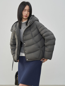 2025年冬季90白鸭绒连帽排骨羽绒服女图片