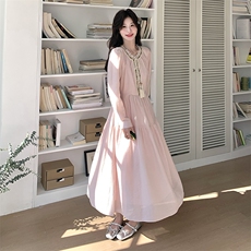 森系田园风粉色长袖连衣裙女春秋新款超火好看独特漂亮绝美a字裙，女装连衣裙，帛锦泉