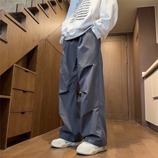 深灰色