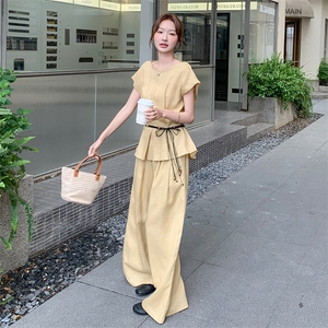 时尚休闲麻料套装女超好看2025年夏季新款飞飞袖上衣阔腿裤两件套图片