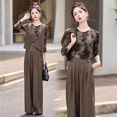 现货主推新品女装慵懒风休闲宝藏气场全开气质又优雅简洁领型套装，女装套装/套裙，尚娜萱