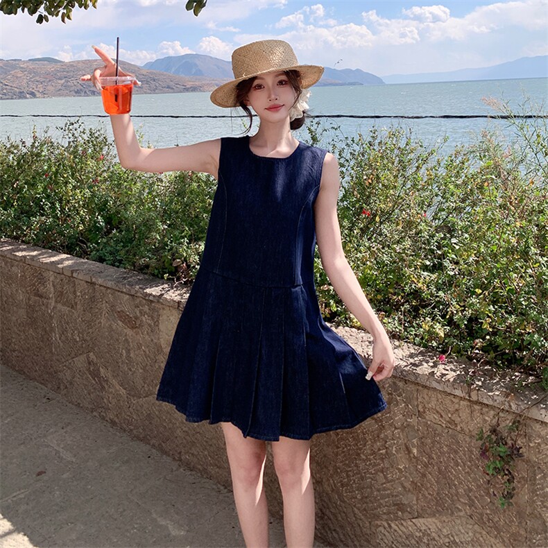 深蓝色无袖牛仔连衣裙女2025夏季新款学院风减龄小个子百褶背心裙,女装连衣裙,2C122