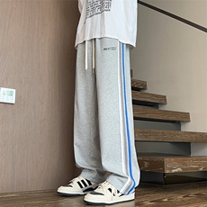 灰色