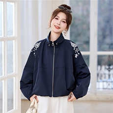 2026年春季小众设计法式时尚百搭立领刺绣花苞抽绳下摆短外套，女装短外套，深水步