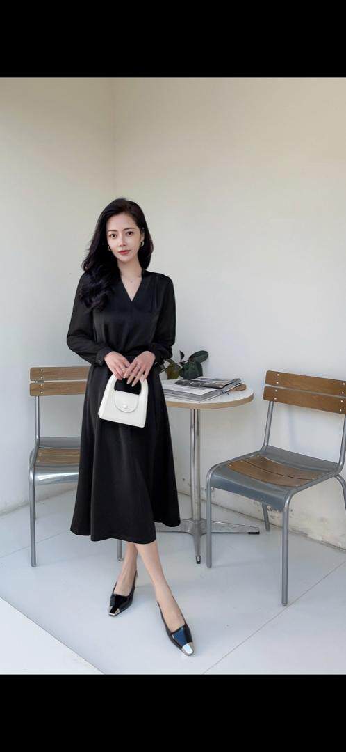 气质连衣裙，女装连衣裙，蓝芝衣秀