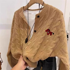 2026年秋季时尚百搭通勤简约休闲小马圆领开衫,女装羊毛衫,新胜羊绒,清河羊绒市场 2026年秋季时尚百搭通勤简约休闲小马圆领开衫,女装羊毛衫,新胜羊绒,清河羊绒市场