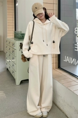 现货米白色连帽卫衣裤两件套装2C317A-8506-P170-K228，女装套装/套裙，2C317A