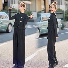 今年流行的漂亮套装女2025春季新款西装马甲阔腿裤洋气休闲三件套，女装套装/套裙，瑶迪依秀