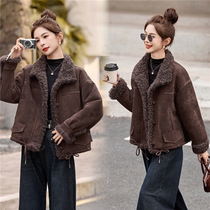 麂皮绒皮毛一体羊羔毛外套女秋冬2025新款机车服棉服图片