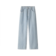 浅蓝色
