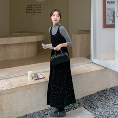 黑色金丝绒连衣裙套装女2025新款初秋高级感气质穿搭背心裙两件套，女装套装/套裙，2C111