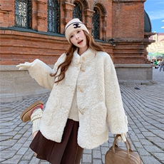 现货款号7768牛角扣皮毛一体P215K318，女装毛呢外套，2D043