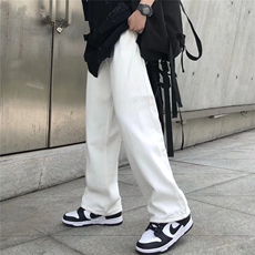 白色