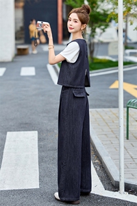时尚休闲显瘦气质炸街牛仔套装女春秋新款短外套+直筒长裤两件套图片