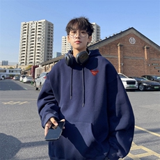 藏青色