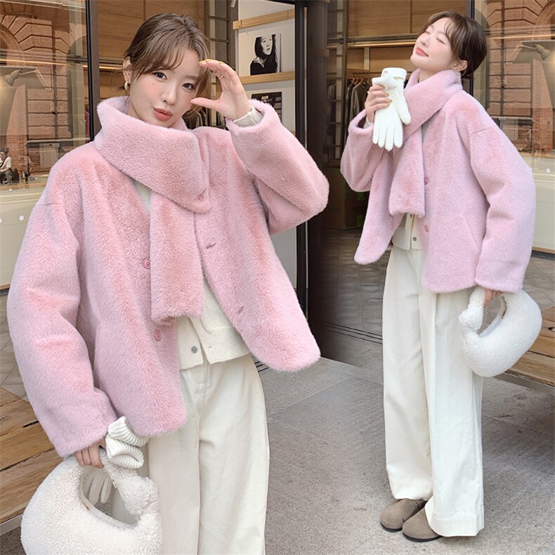 新品现货2024冬季新款环保貂绒立领短款高级感皮草外套保暖配围巾,女装皮草,韩蜜菓