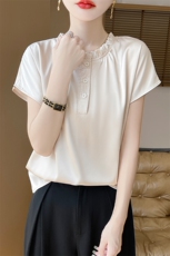 25夏季新款缎面真丝短袖T恤女半开领木耳边纽扣上衣宽松半袖打底，女装T恤，朝贺羊绒