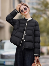 黄色时尚立领短款羽绒服女2025冬季新款宽松百搭超好看白鸭绒外套，女装羽绒服，余墨