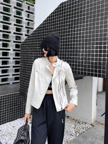 收腰时尚款，其它，米菱