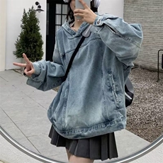蓝色