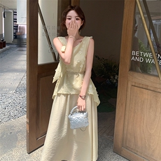 设计感无袖背心套装女2025夏季新款时尚立体花朵上衣半身裙两件套，女装套装/套裙，纯色衣恋