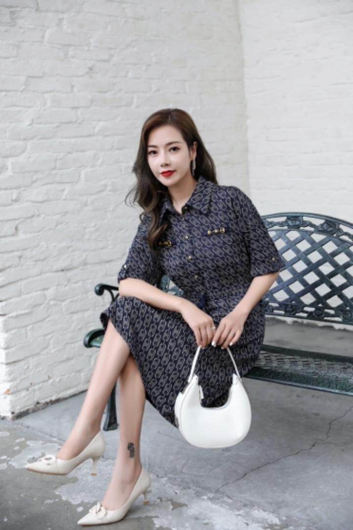 超立体修身连衣裙，女装连衣裙，艾妮莉