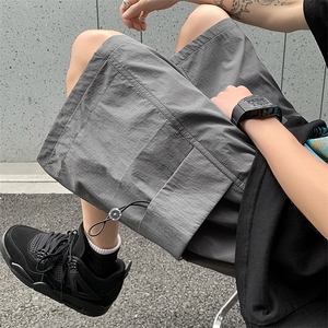 新款休闲纯色中裤图片