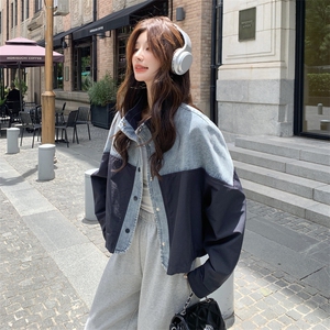 韩系撞色牛仔拼接外套女2025秋季新款超好看宽松百搭夹克上衣穿搭图片